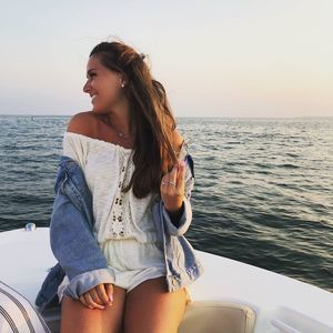 Meet your Posher, Leah